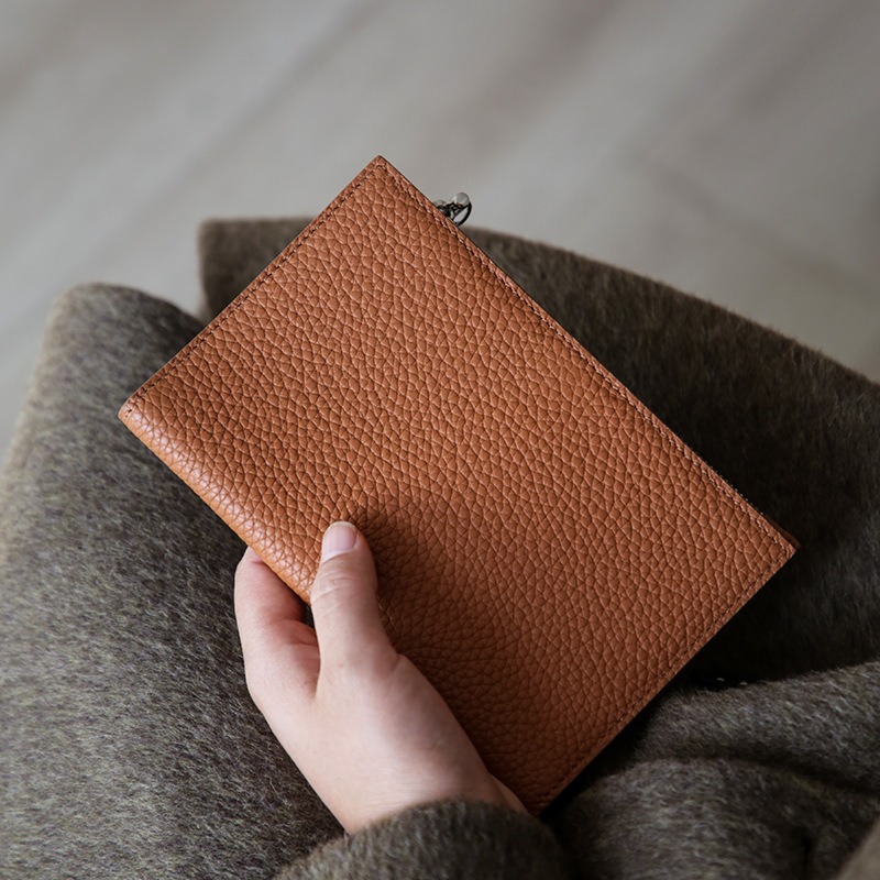 Skórzane etui na paszport, wod – Men'S Accessories Case recenzja i cena